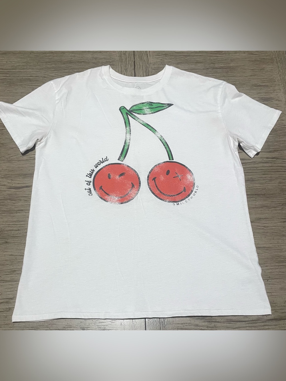 SmileyWorld graphic tee, girls XXL/womens S, white with cherries